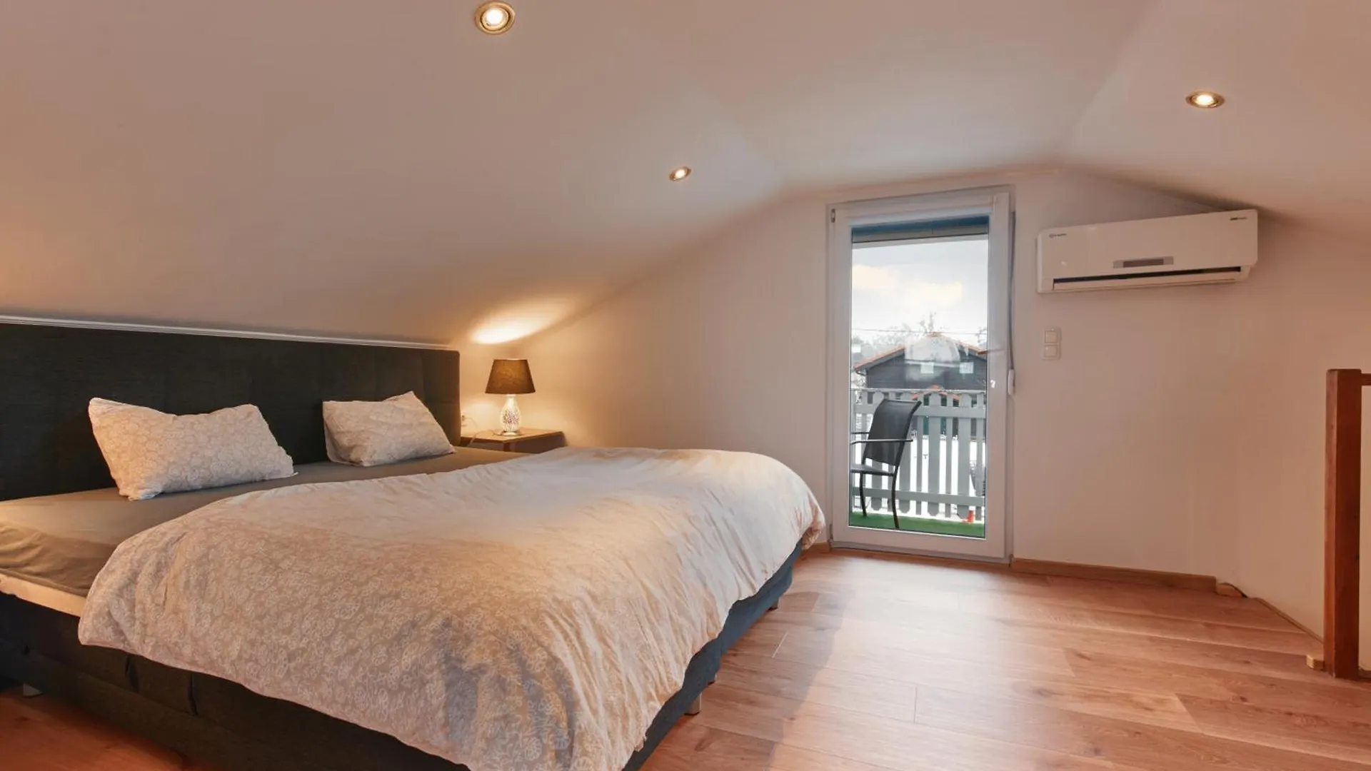 Appartement Luxurious 3Bd Villa In Prime Location Of Vienna W Jacuzzi Swimming Pool N Free Parking